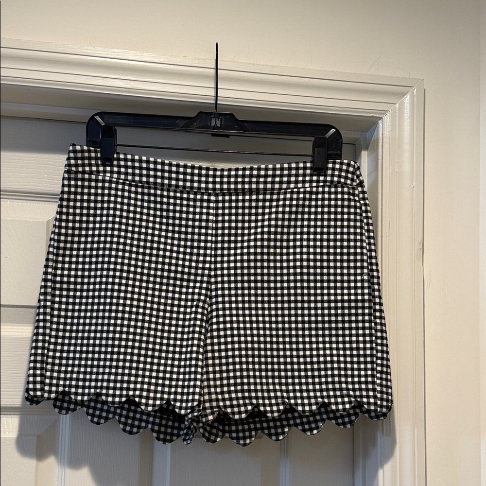 Twee Gingham Black White Scalloped Hem Pull On Slim Fit Tailored Dressy Short 10